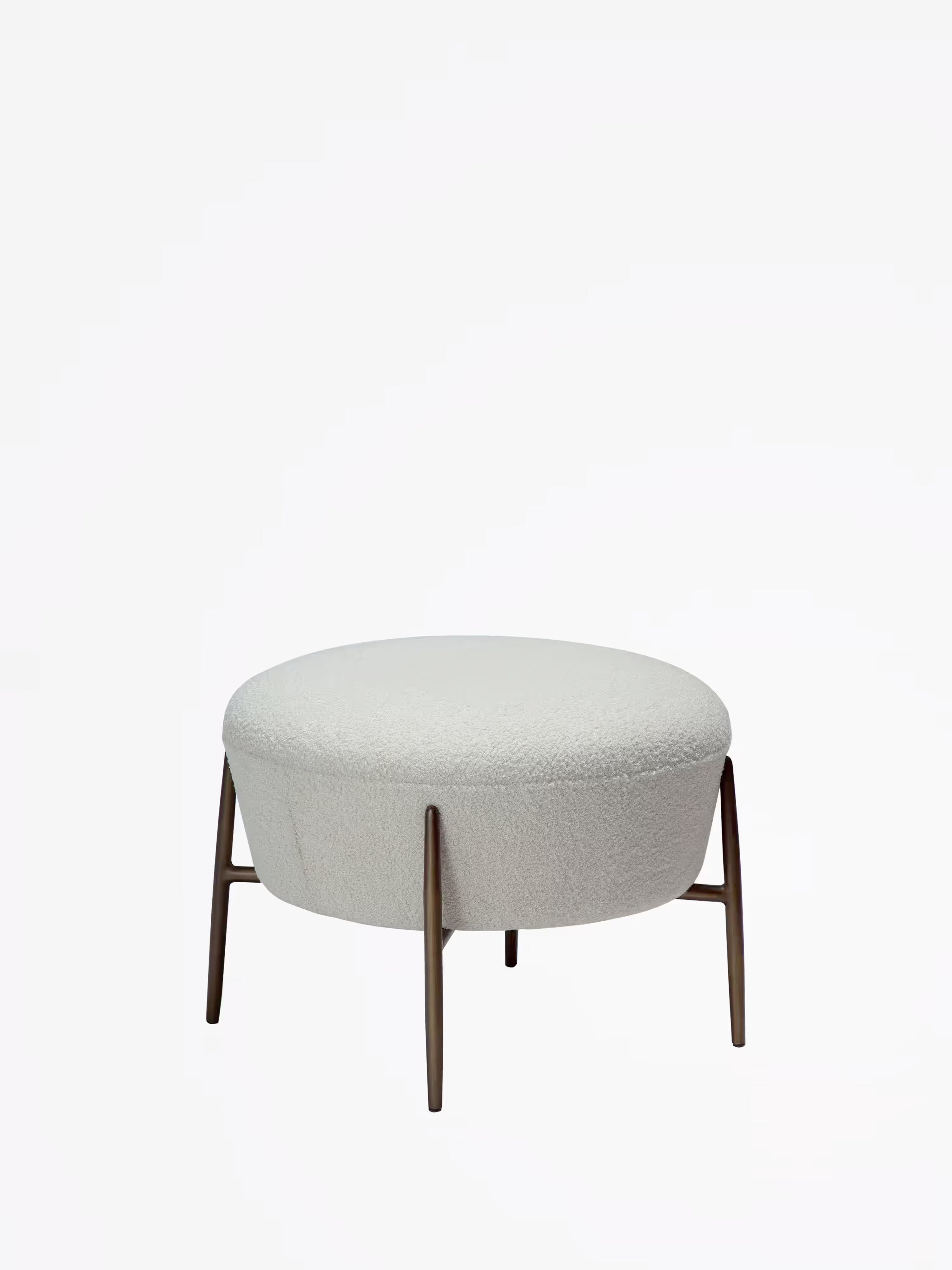Orbit Pouf – sustainable comfort in RPES bouclé and metal frame
