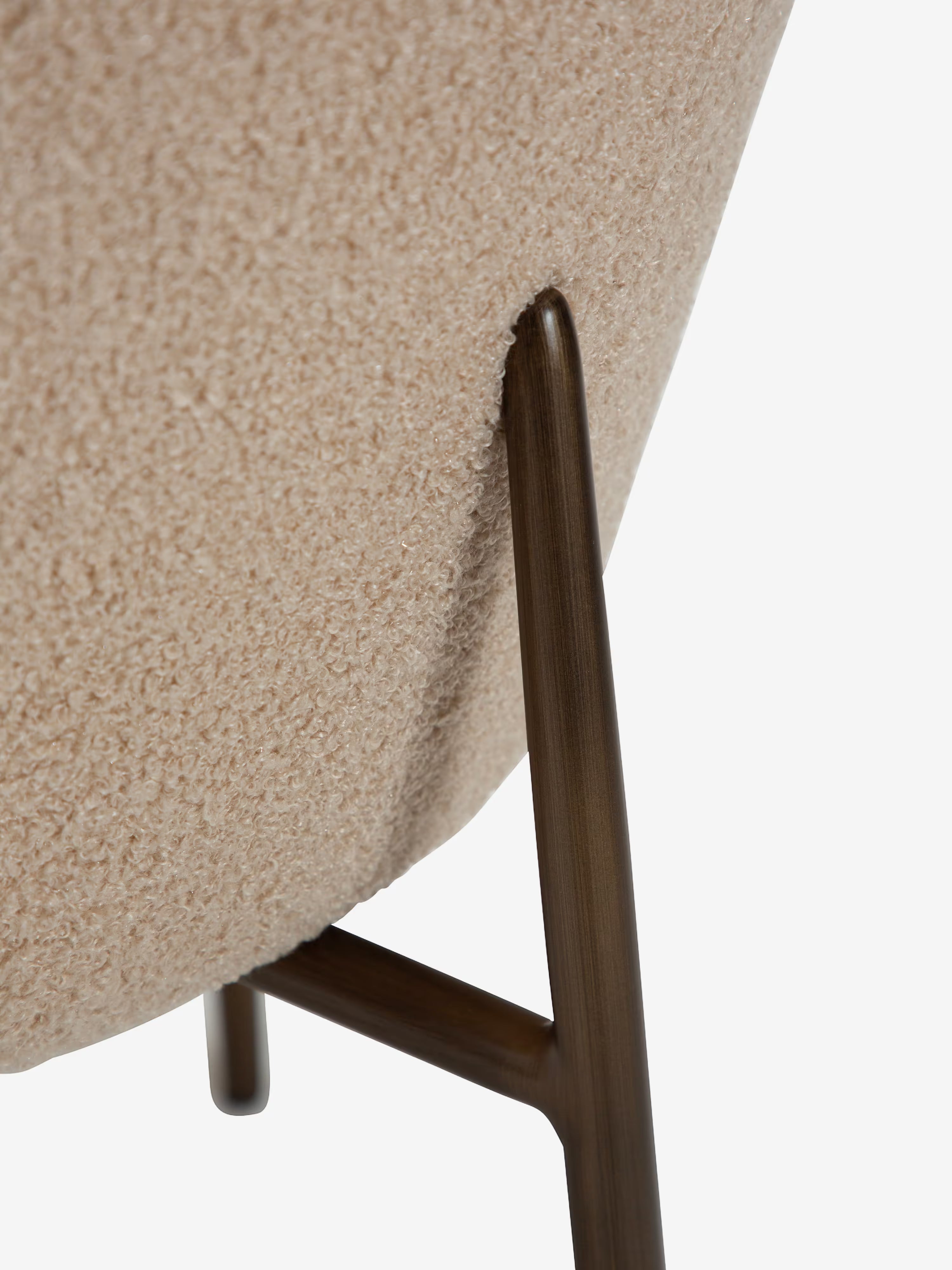 Orbit - Chaise rembourrée en bouclé RPES durable avec pieds en métal