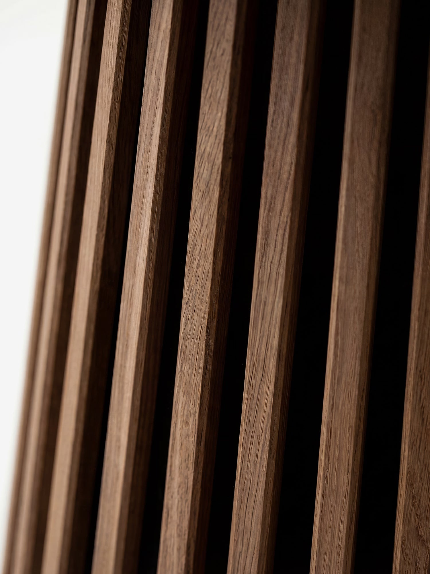 Osaka Mesa de comedor extensible en roble ahumado y bases escultóricas - de 200 a 300 cm FSC® 100%