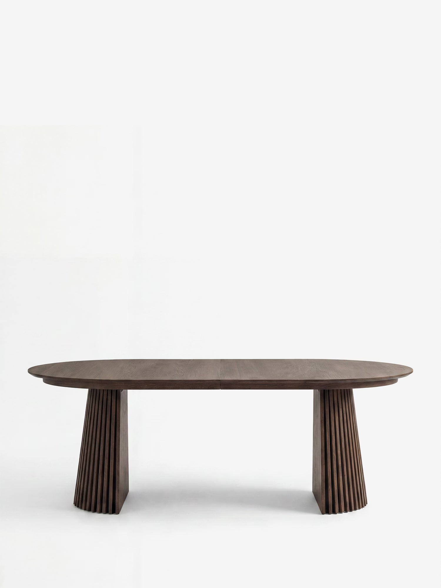 Osaka Mesa de comedor extensible en roble ahumado y bases escultóricas - de 200 a 300 cm FSC® 100%