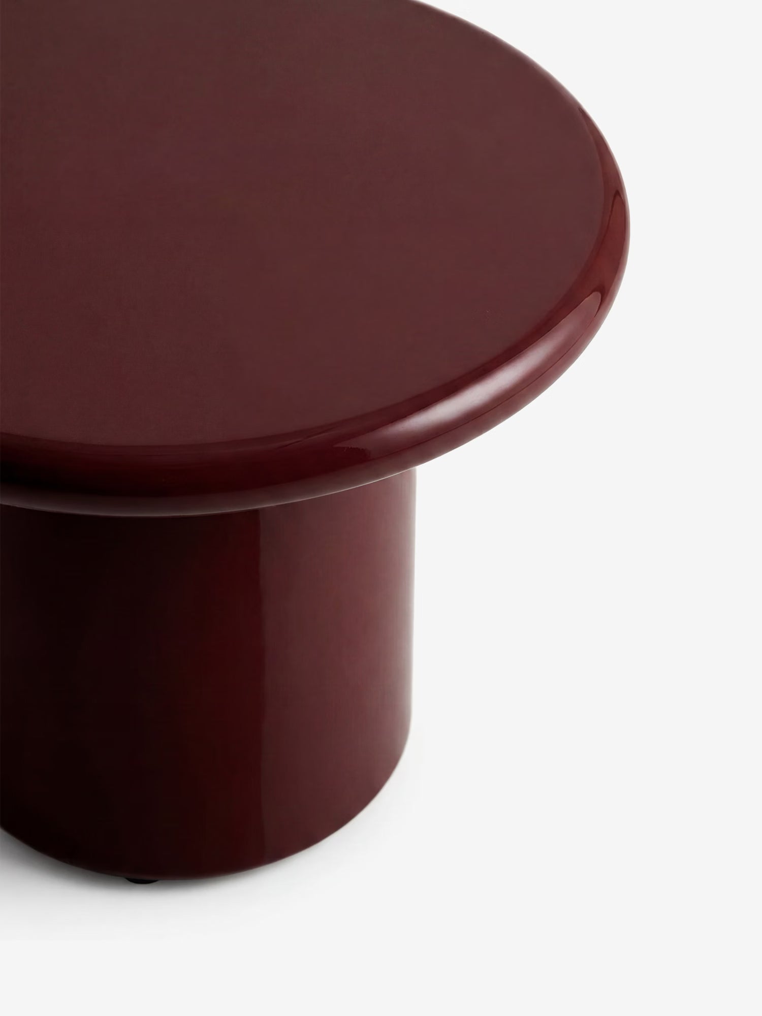 Otago Round Side Table in FSC® 100% MDF, Glossy Burgundy
