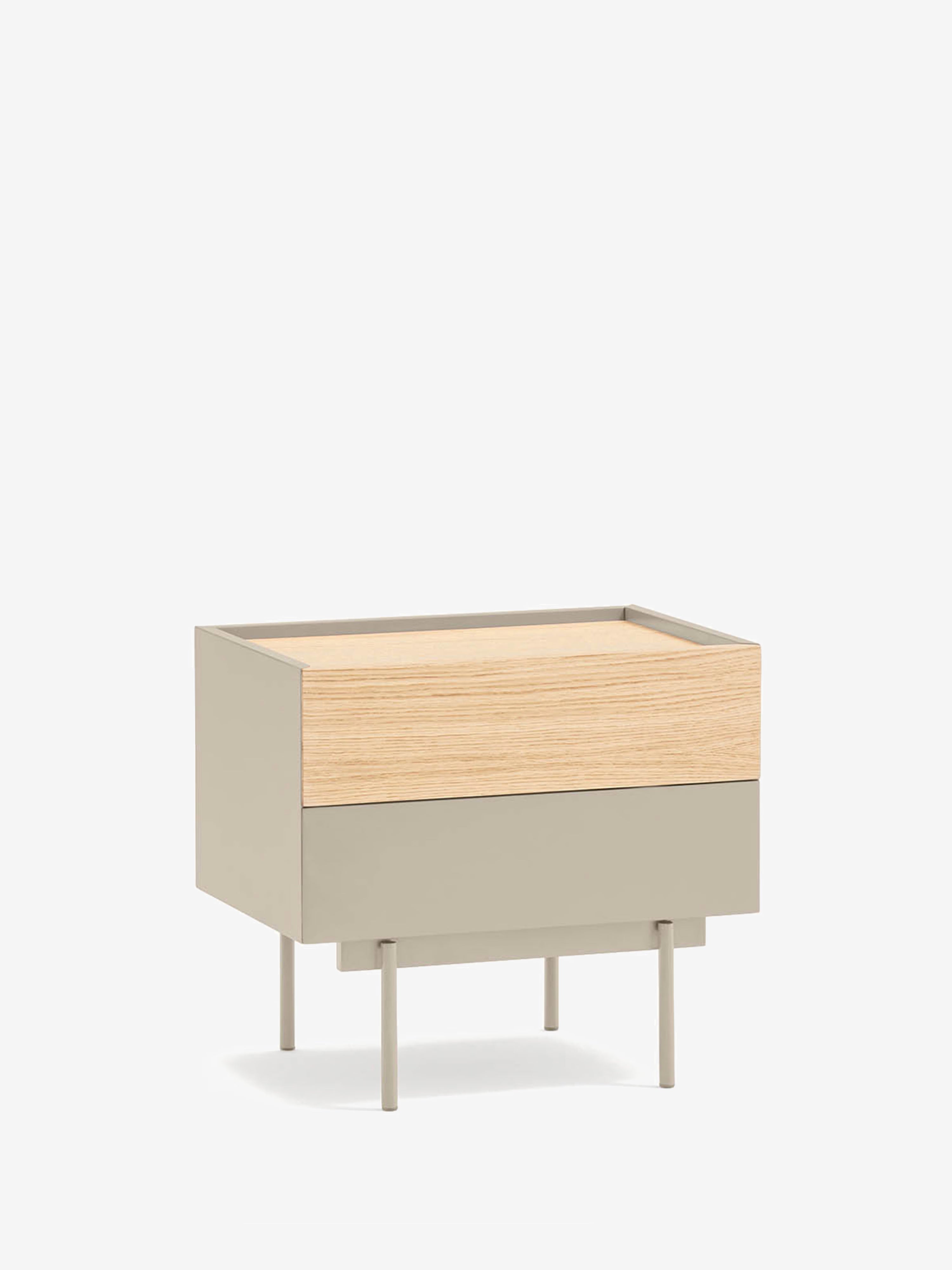 Otto comodino in rovere e beige sabbia – design moderno 50 x 47 cm