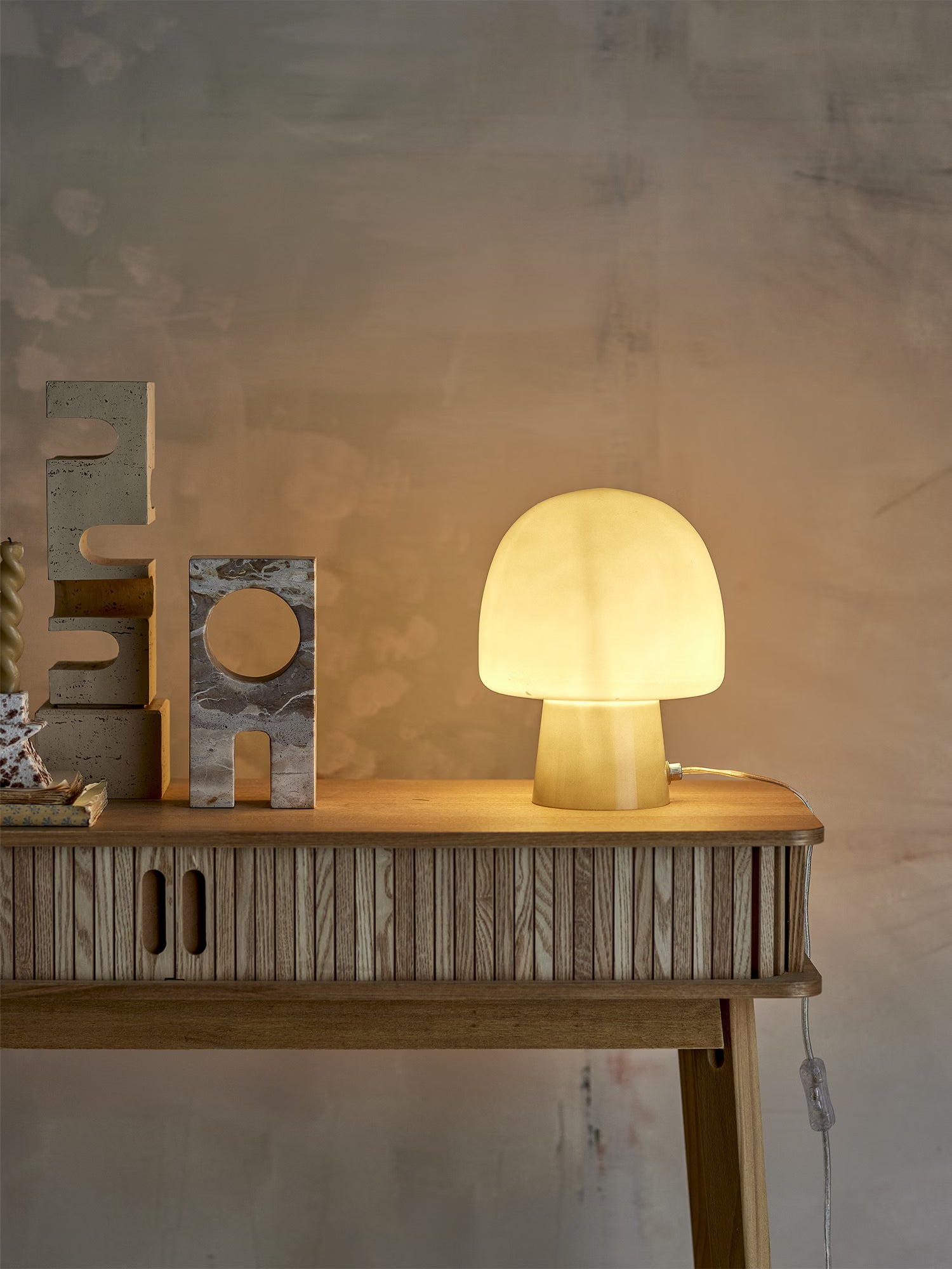 Paddy Lampada da Tavolo in Vetro – Design a Fungo