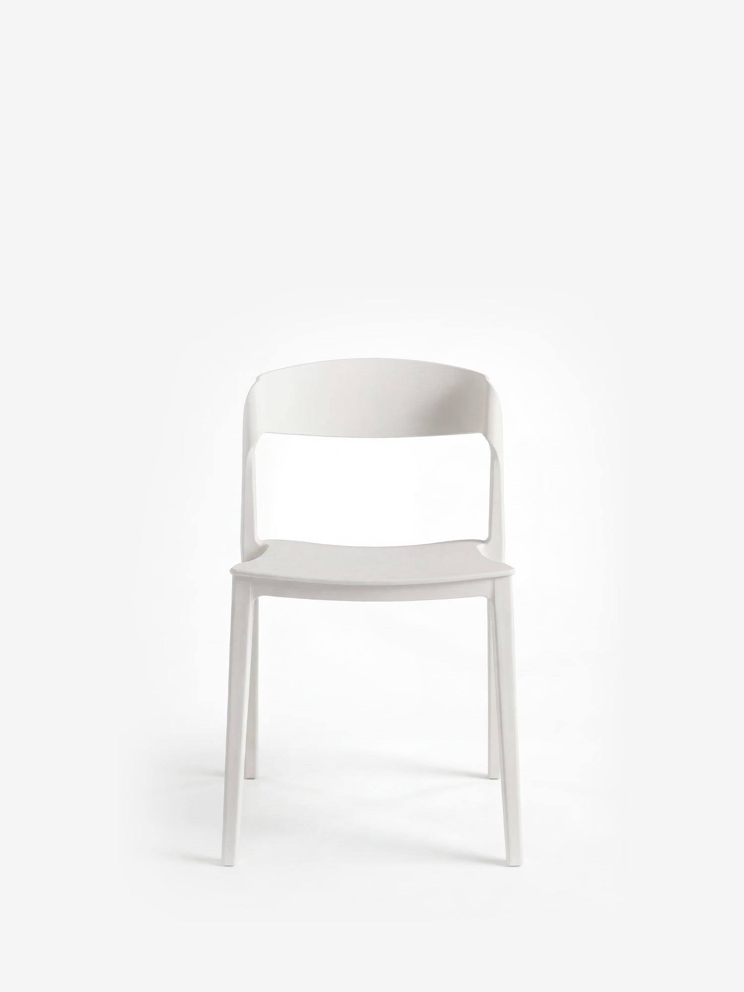 Perla Silla apilable de polipropileno con diseño moderno y versátil