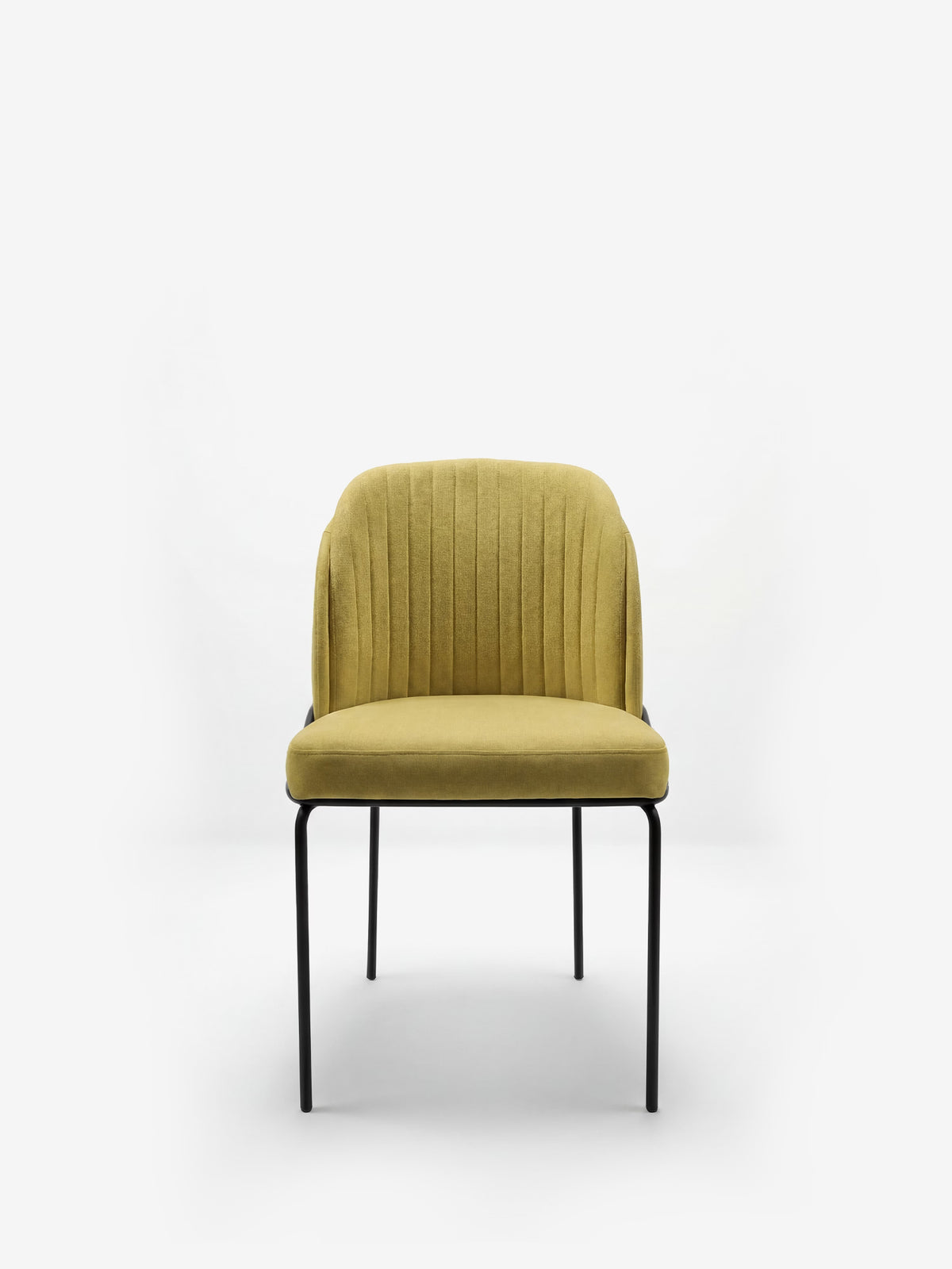 Plissé upholstered chair in waterproof cream fabric - pleated backrest and black metal legs