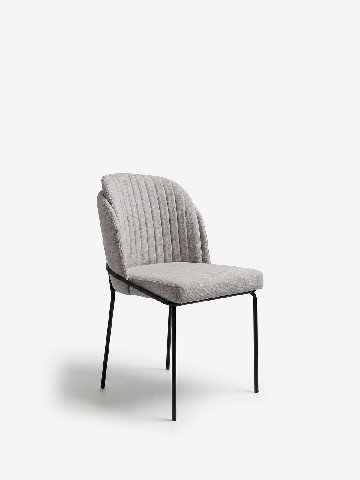 Plissé upholstered chair in waterproof cream fabric - pleated backrest and black metal legs