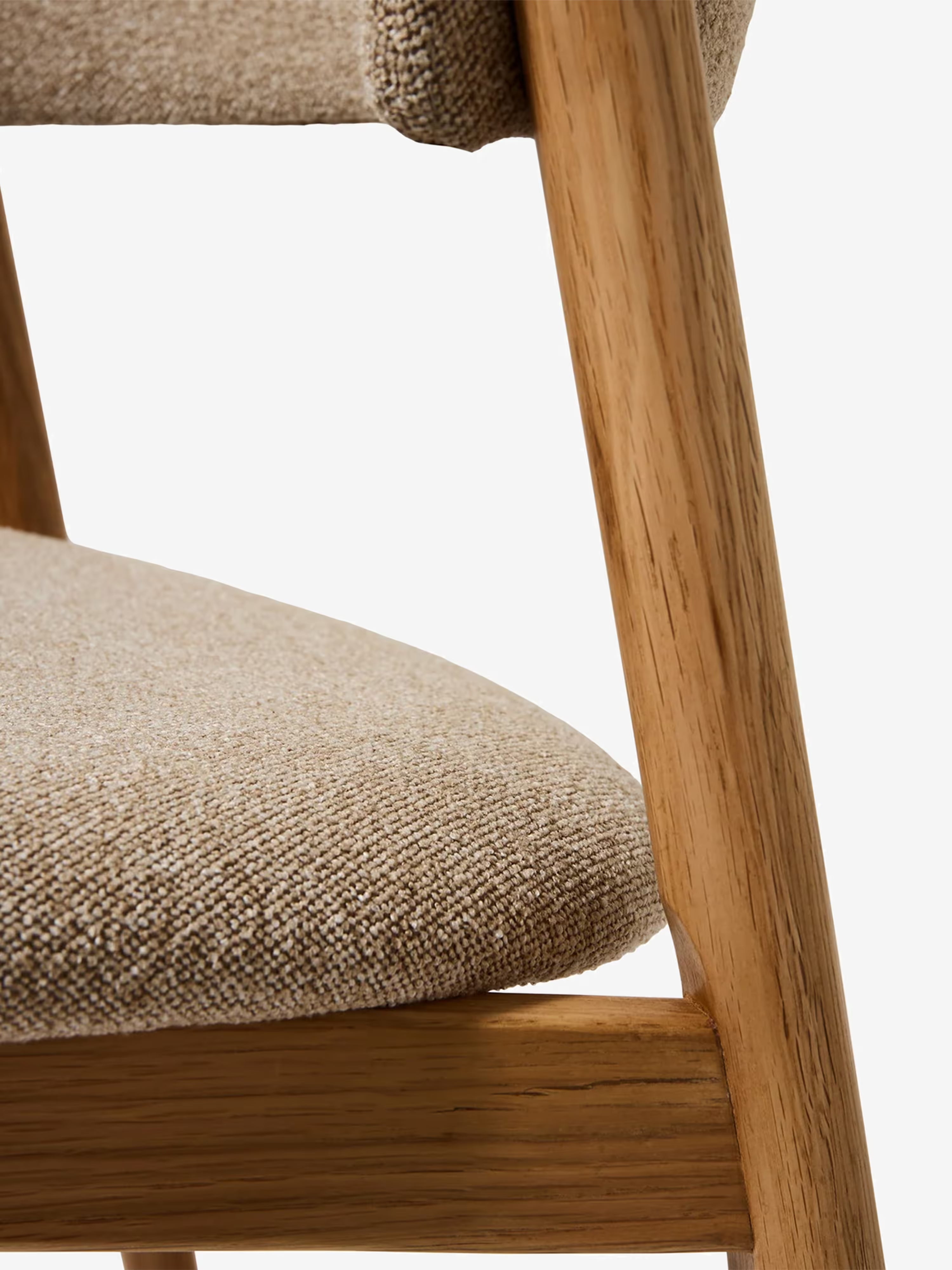 Revere chaise en velours côtelé beige et bois de chêne naturel FSC