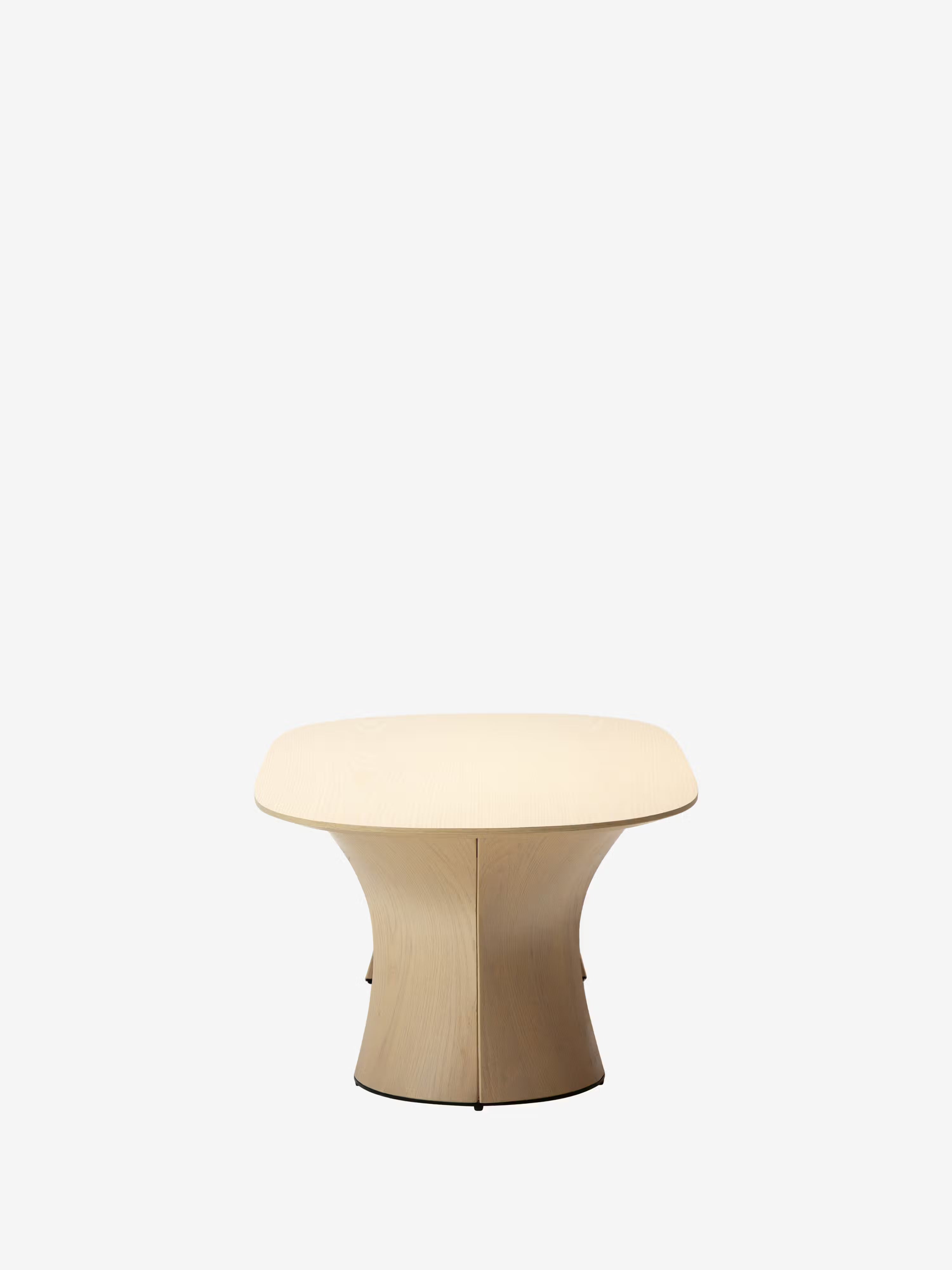 Root skulpturaler Couchtisch - Nussbaum oder helleiche 130 x 42 cm