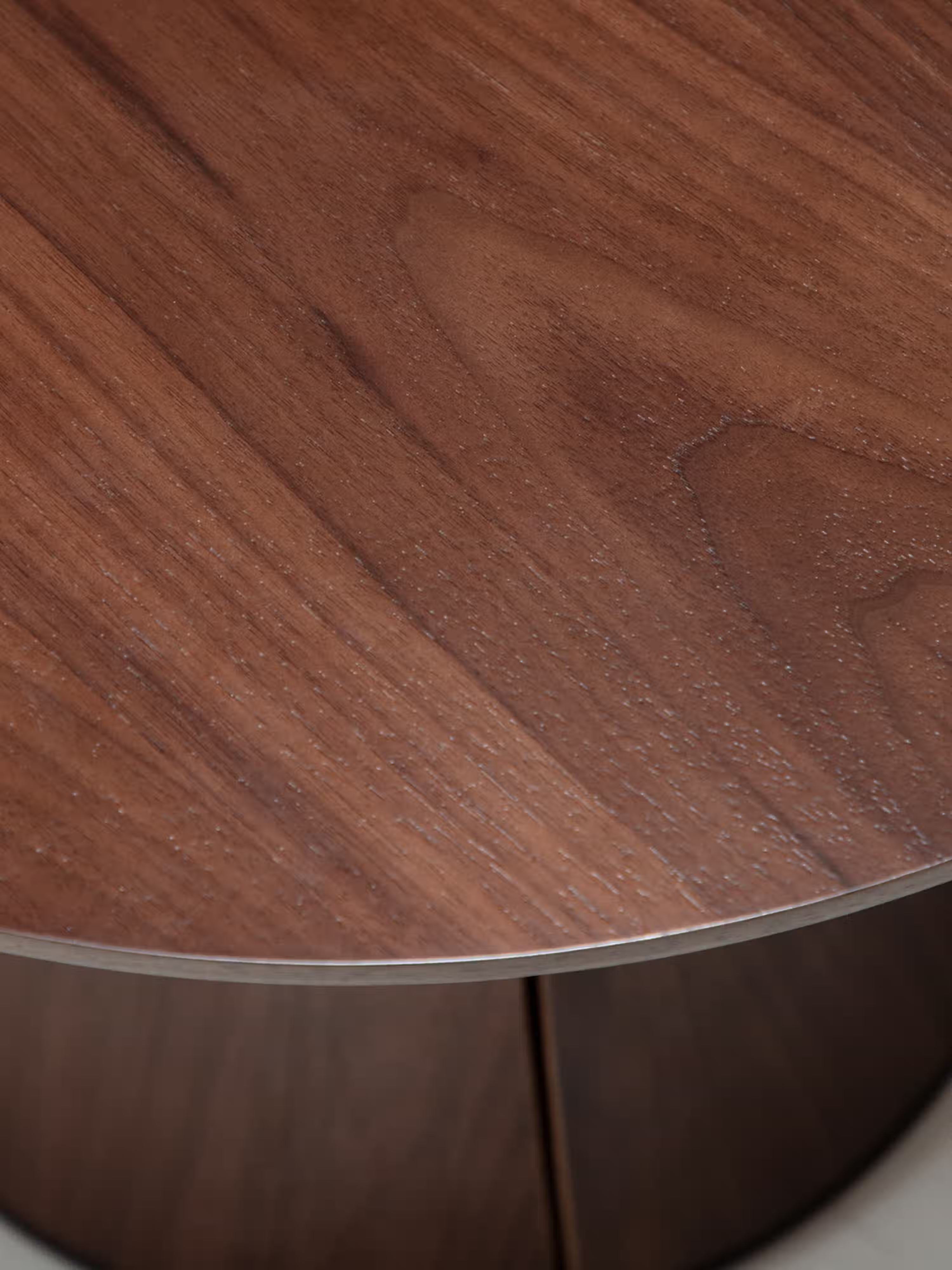 ROOT round side table in wood - sculptural design in walnut or light oak Ø60 cm