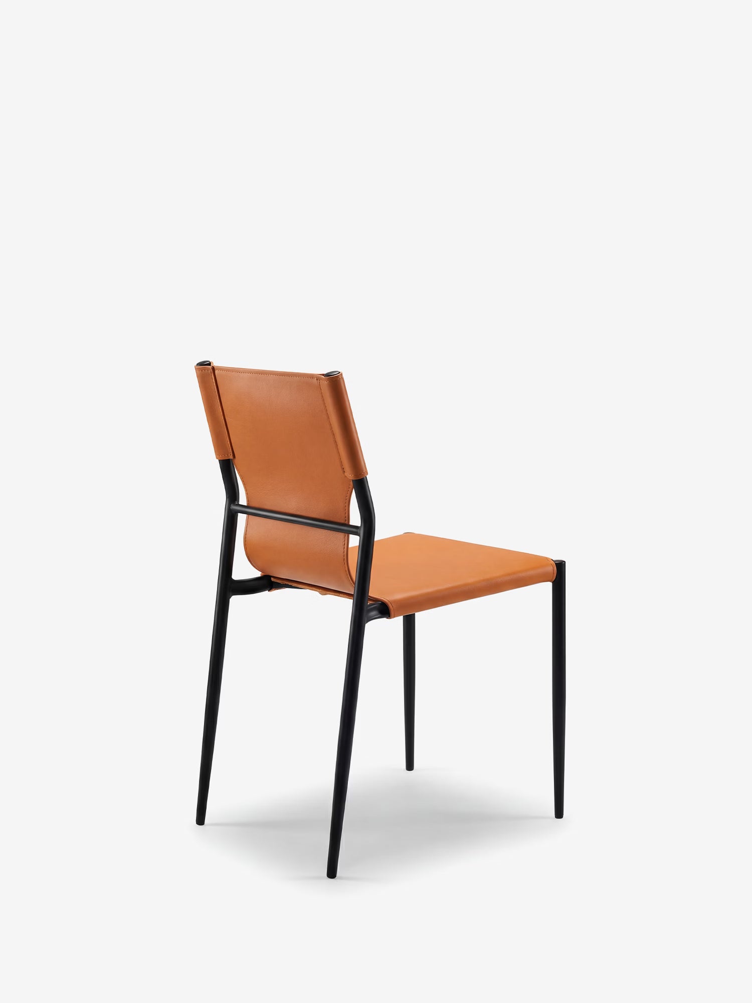Sveva sedia di design in similcuoio con struttura in metallo nero