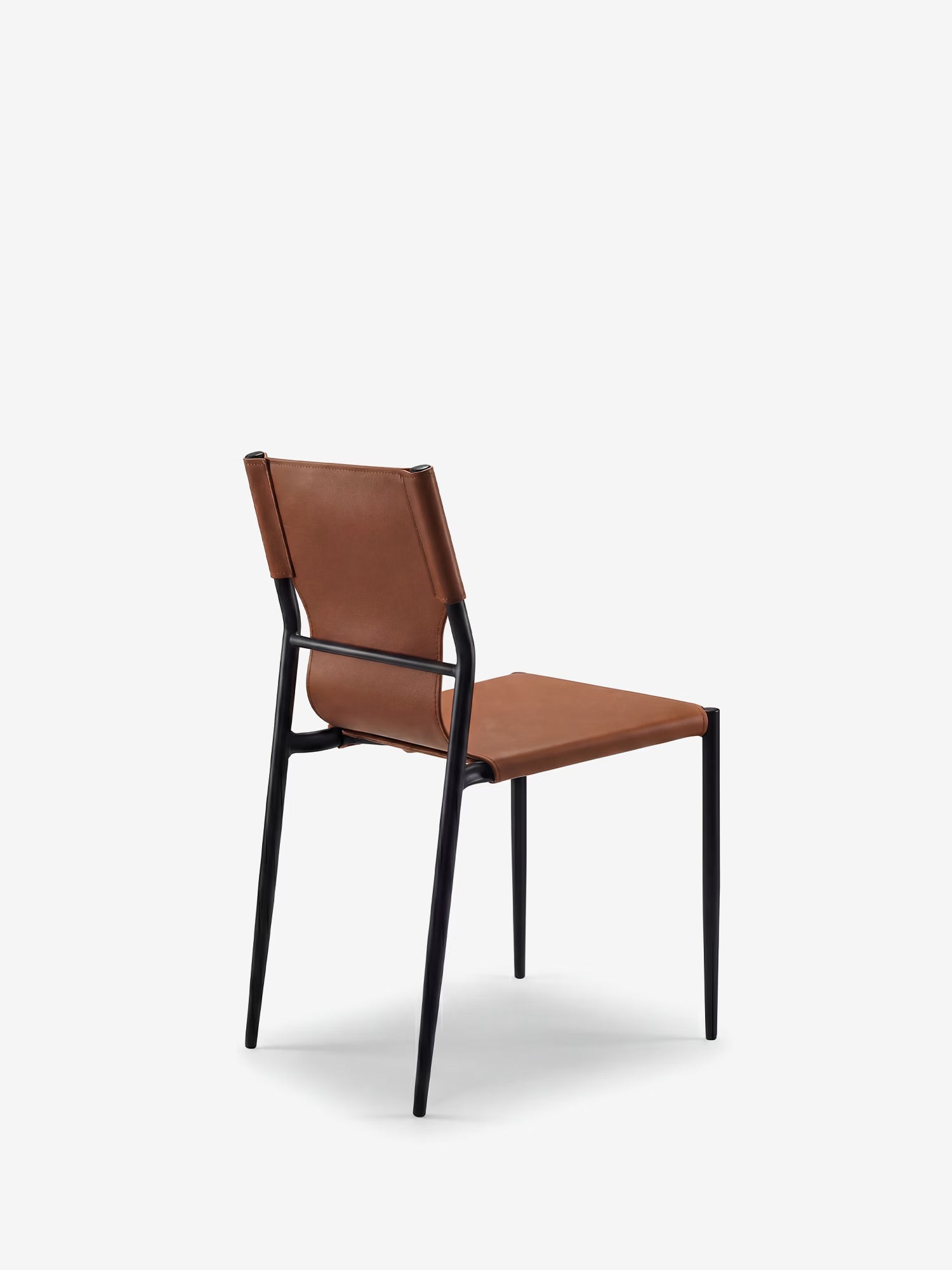 Sveva sedia di design in similcuoio con struttura in metallo nero