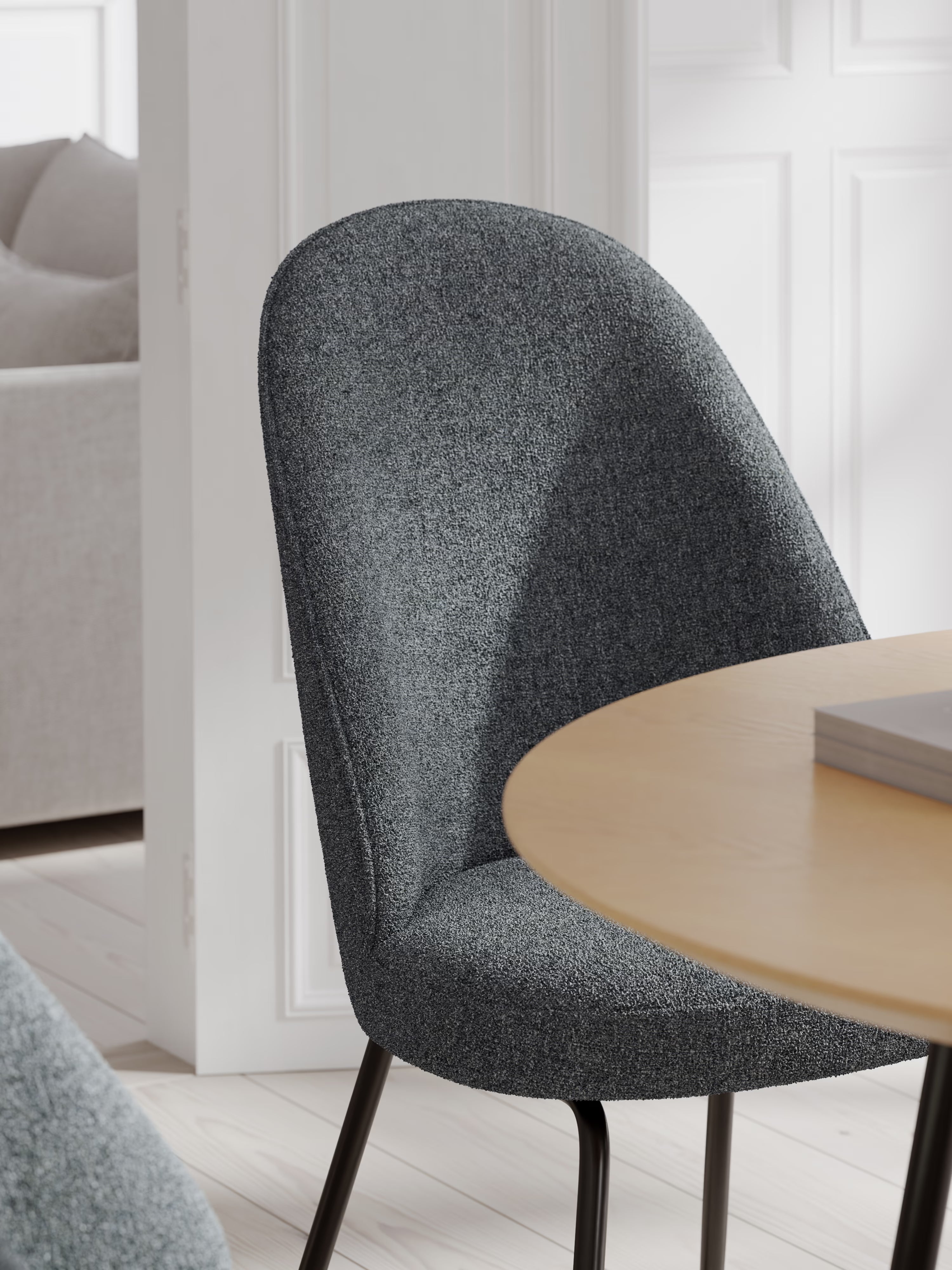 Utopia chaise avec dossier haut en bouclé et pieds en métal