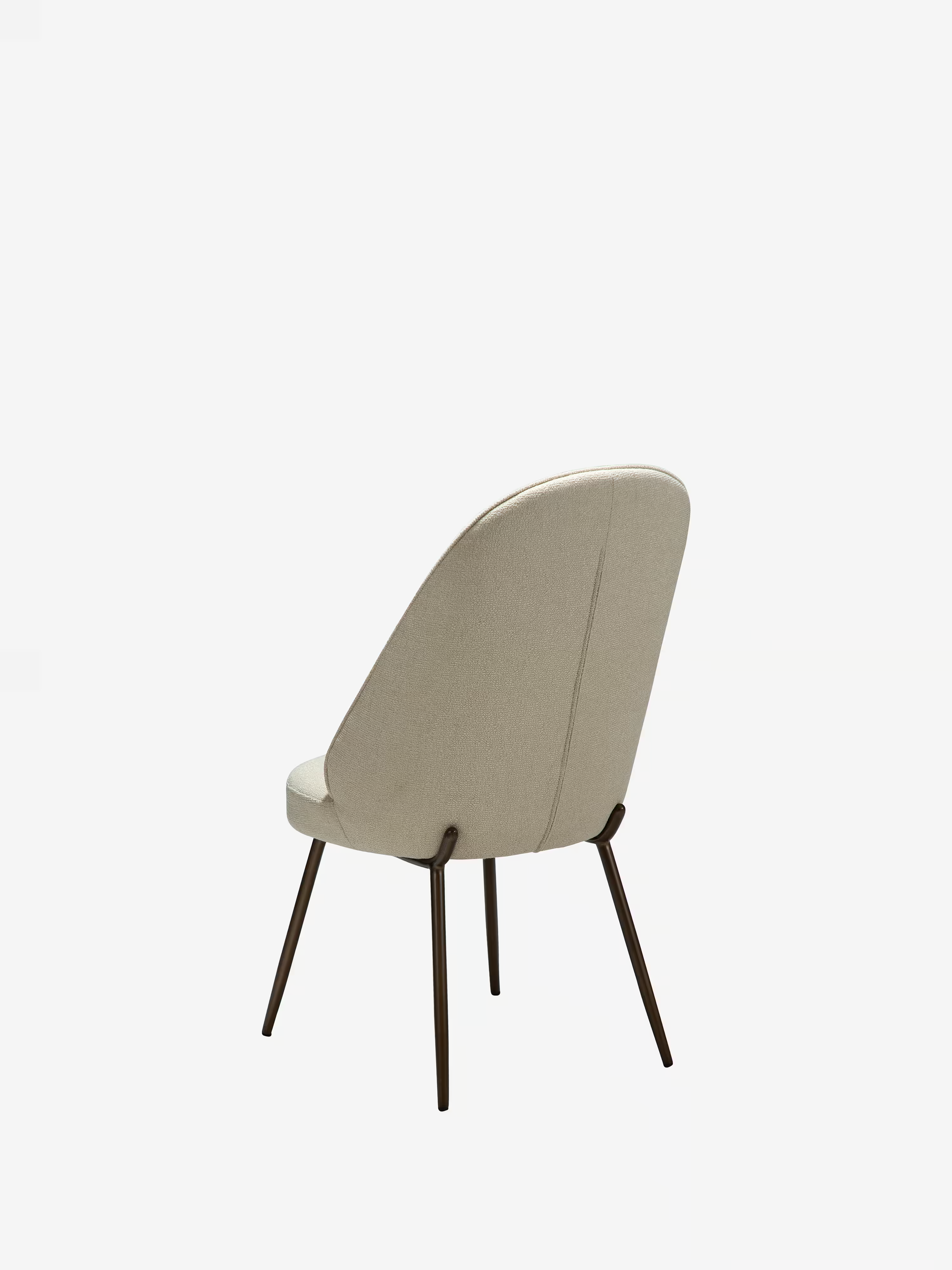 Utopia chaise avec dossier haut en bouclé et pieds en métal