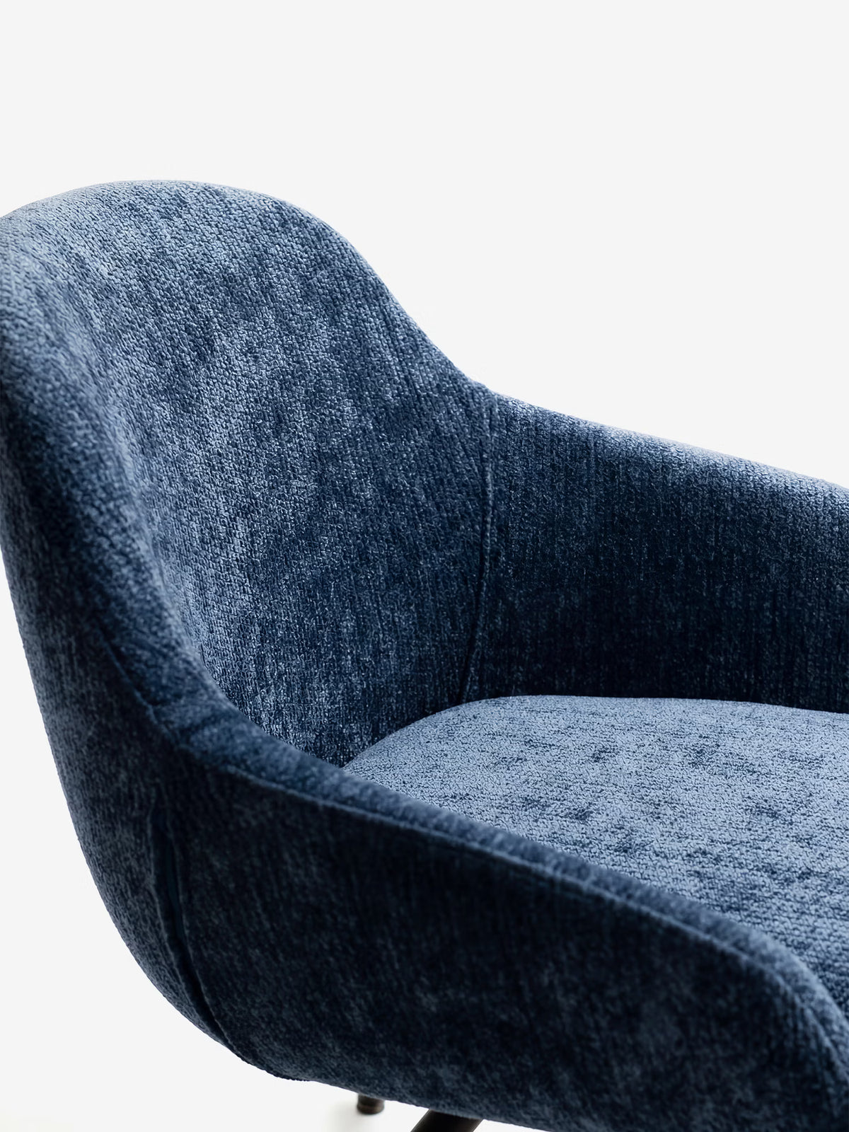Vico upholstered chair in soft-touch blue chenille fabric with black metal legs