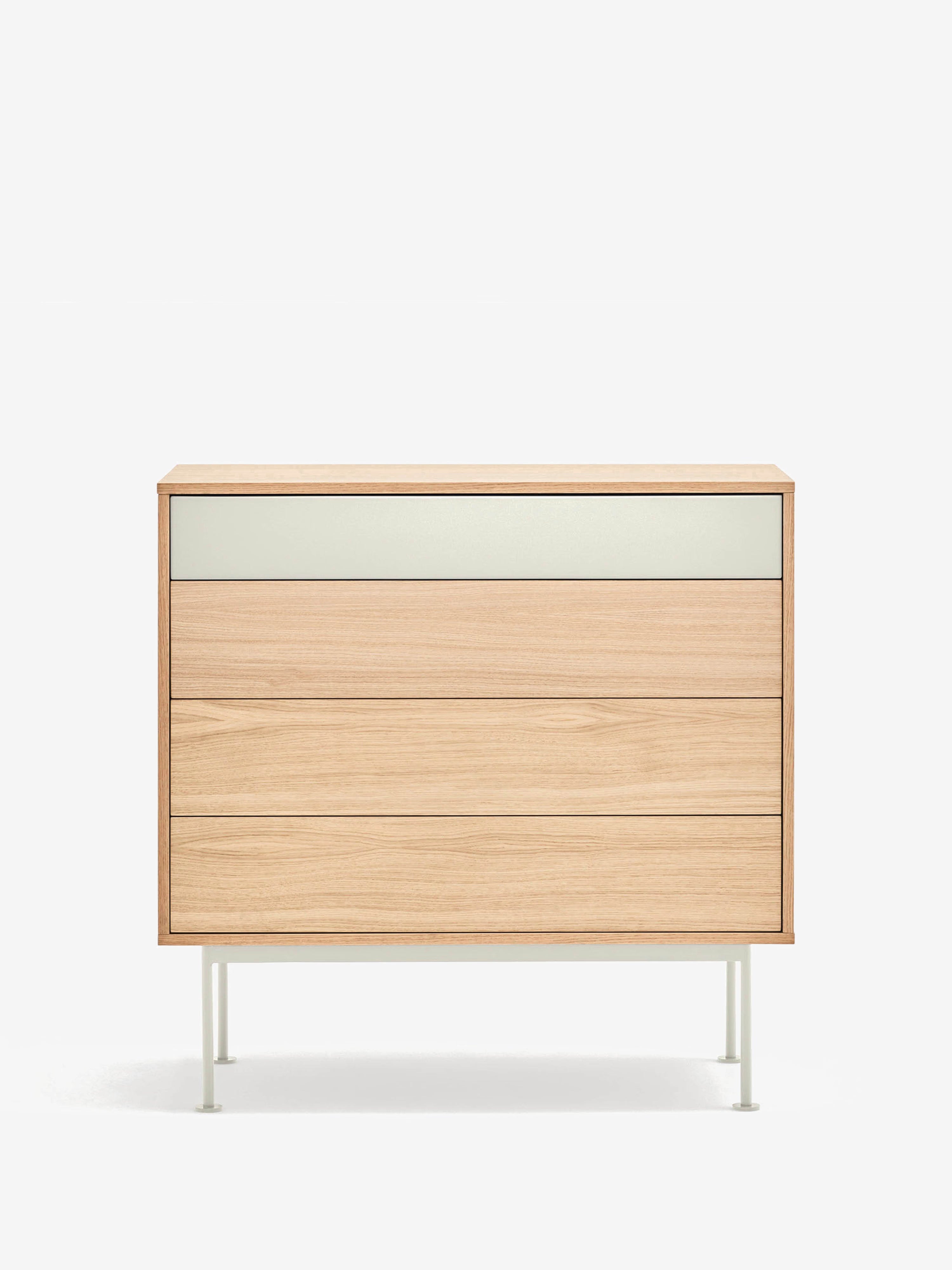 Yoko Chest of drawers in oak with lacquered top drawer - dresser with metal base 90 x 91 cm
