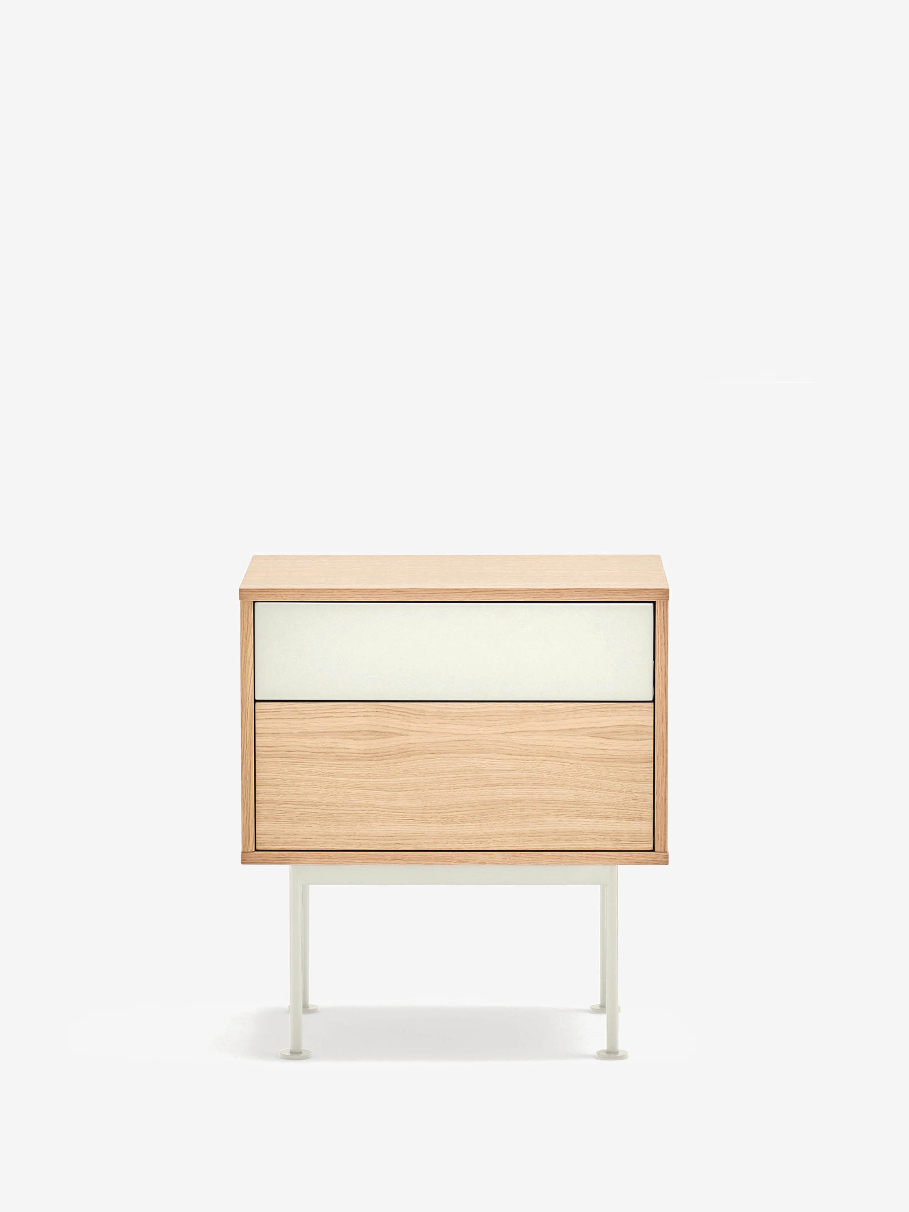 Yoko Comodino in rovere e MDF laccato - 2 cassetti e base in metallo