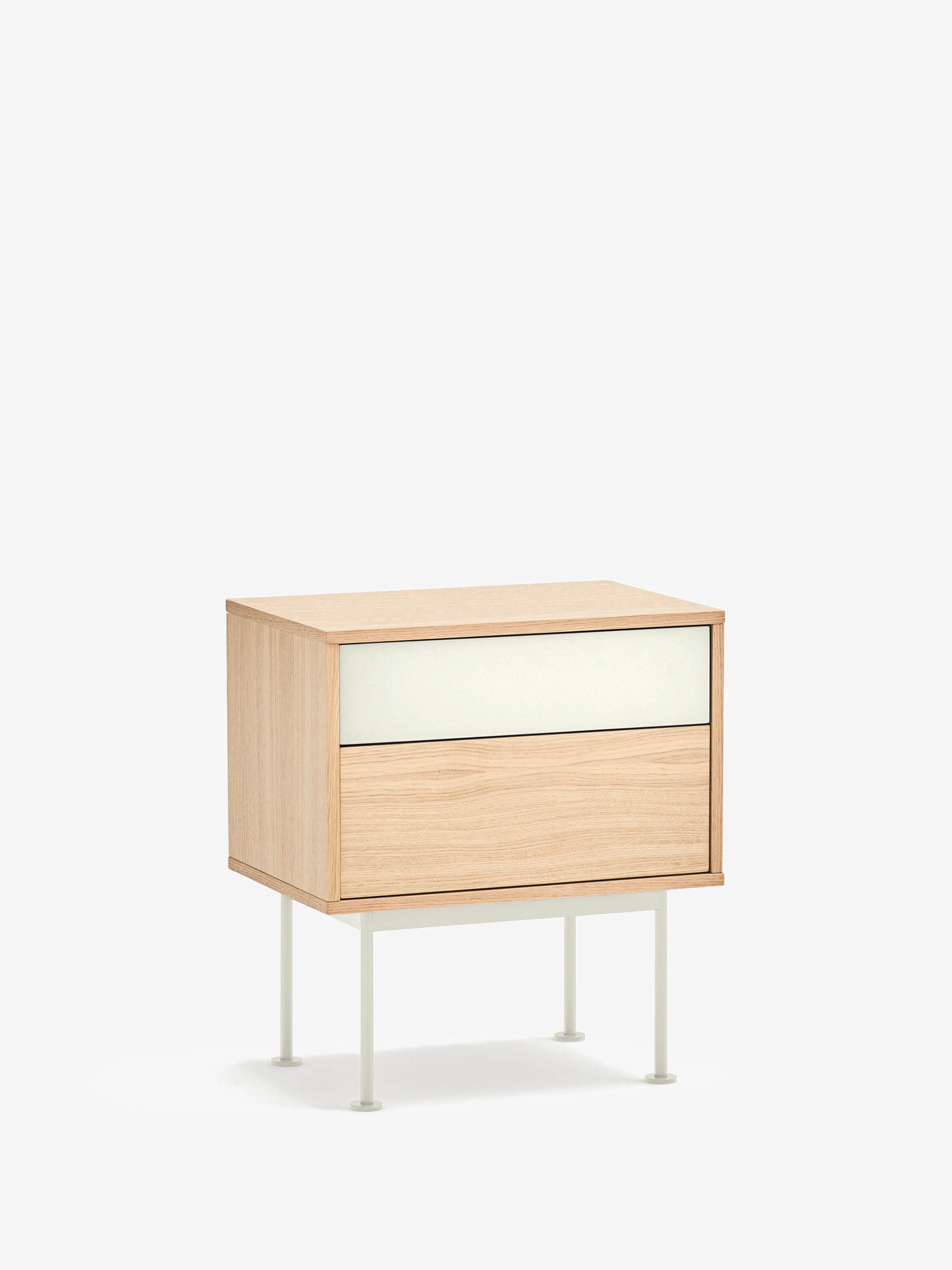 Yoko Comodino in rovere e MDF laccato - 2 cassetti e base in metallo