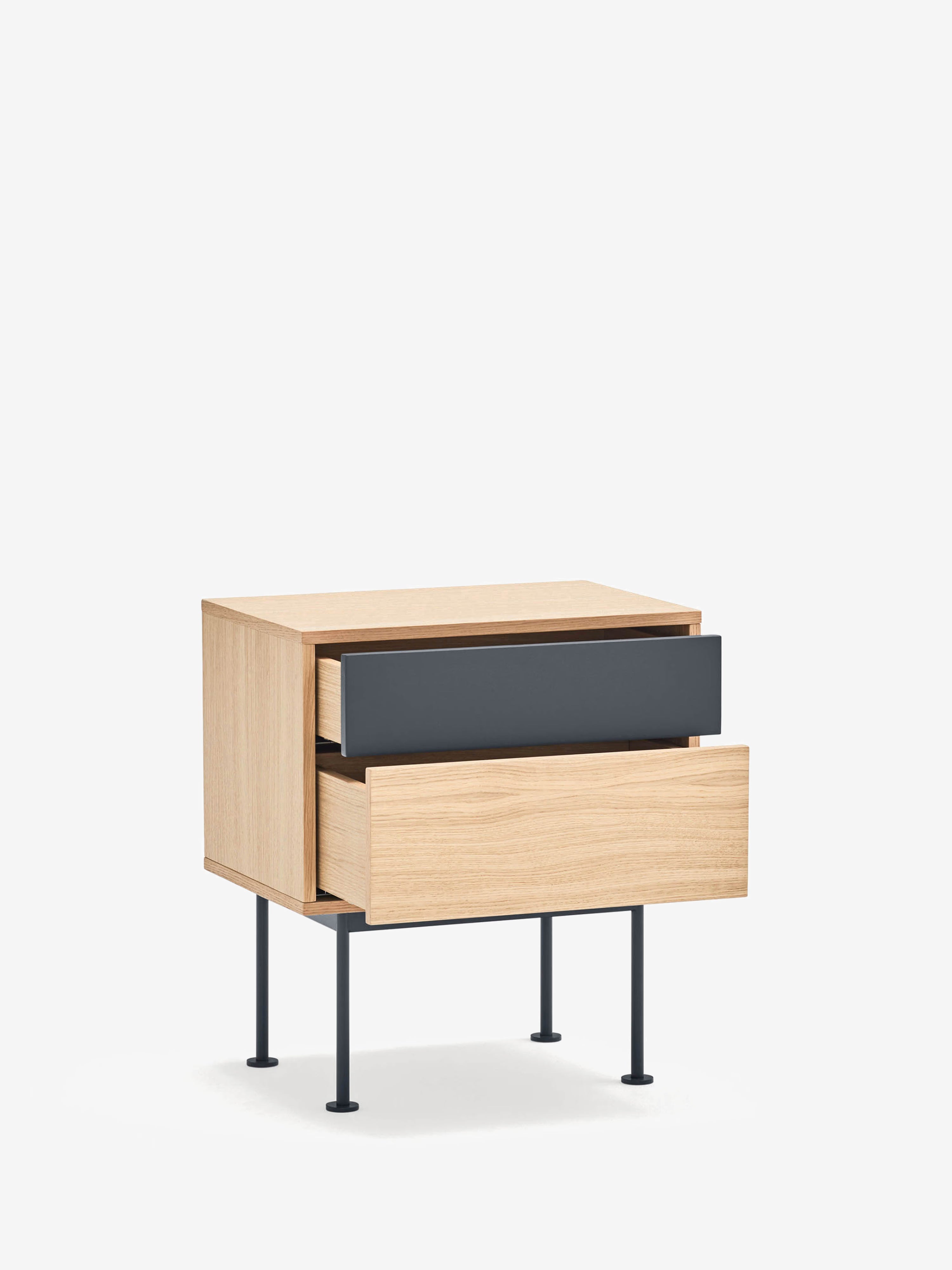 Yoko Comodino in rovere e MDF laccato - 2 cassetti e base in metallo