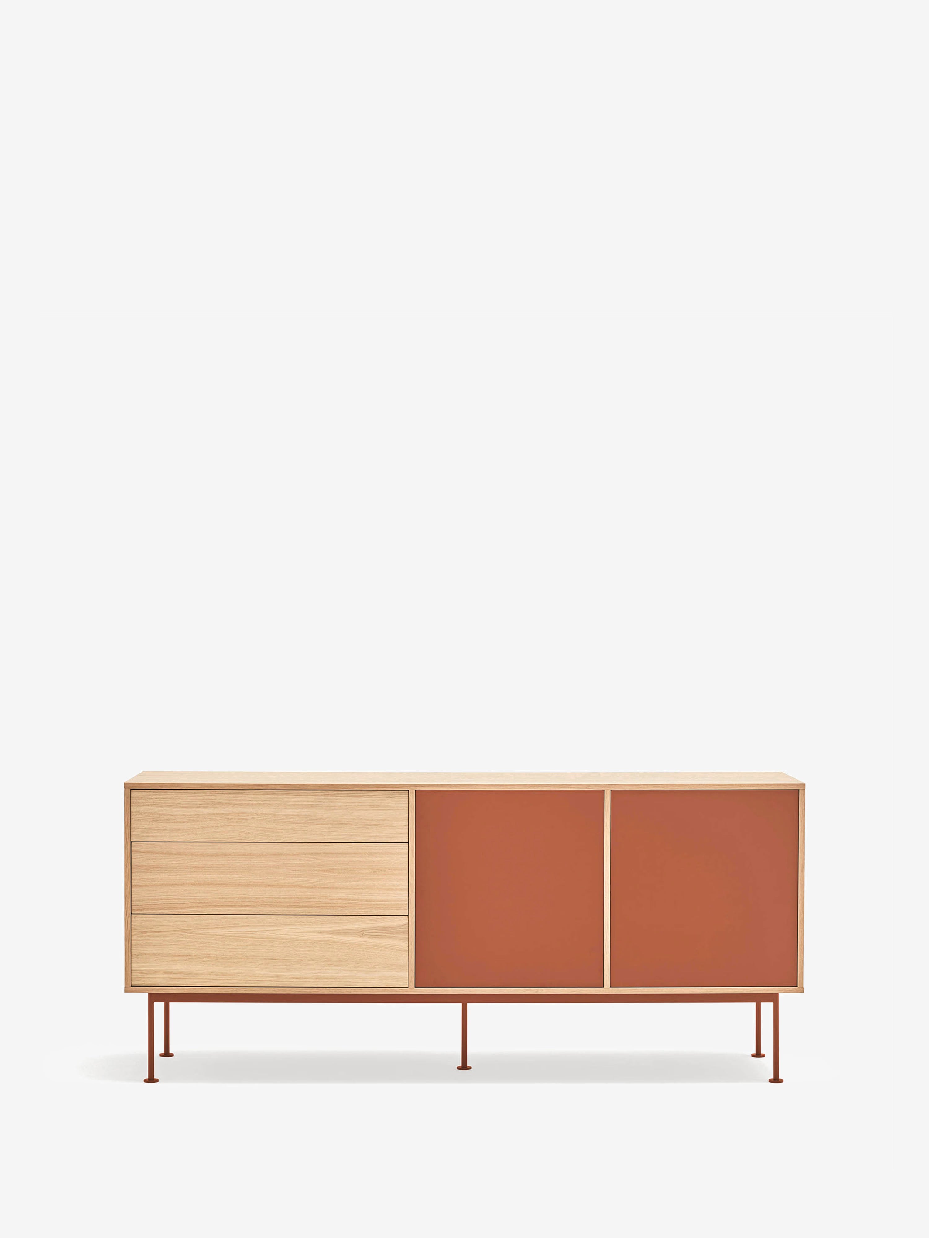 Yoko aparador en roble con 2 puertas lacadas y 3 cajones - Aparador 180 X 81 cm