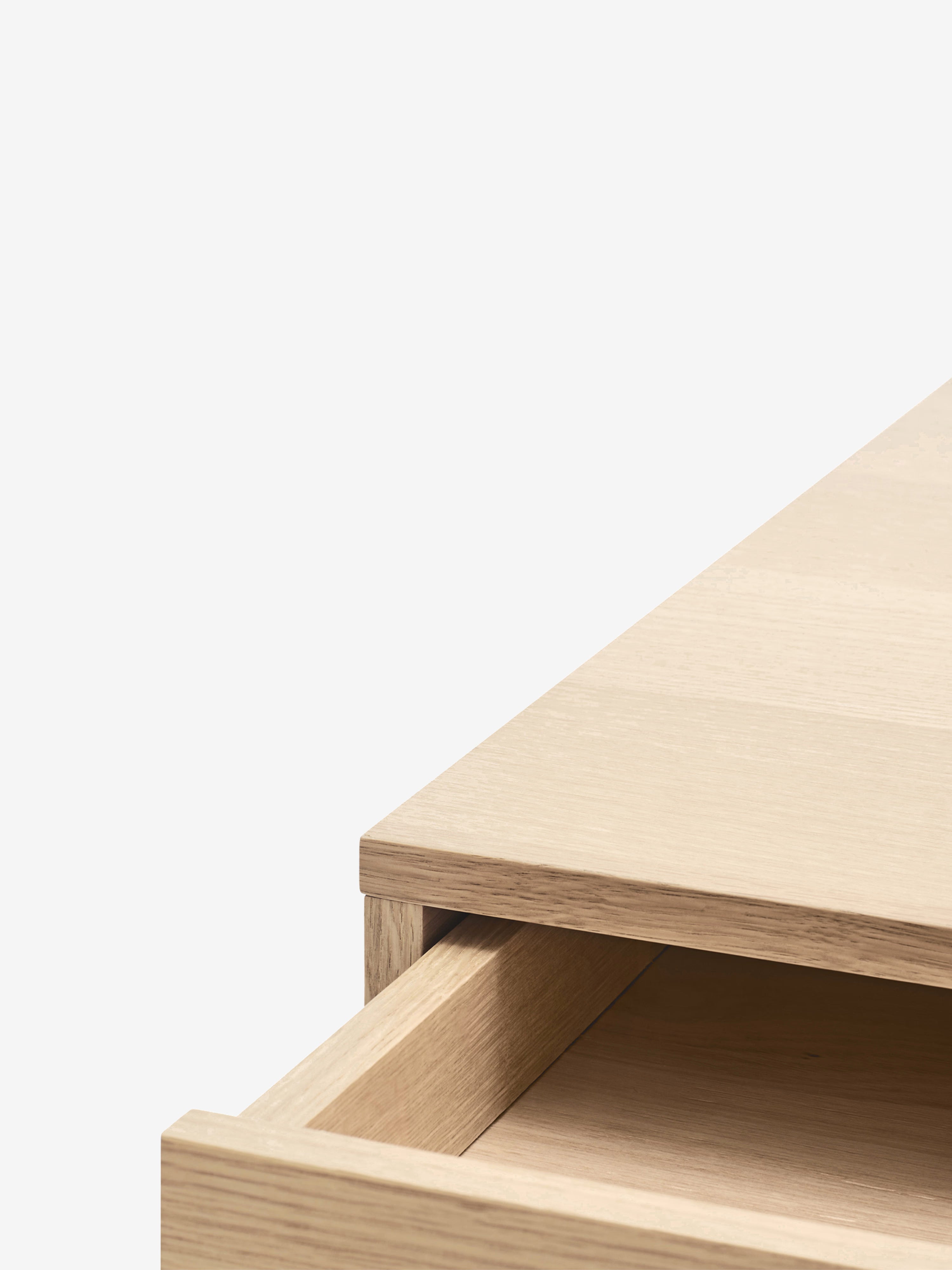 Yoko Scrivania 120 cm in rovere con cassetto e vano a giorno laccato e base in metallo