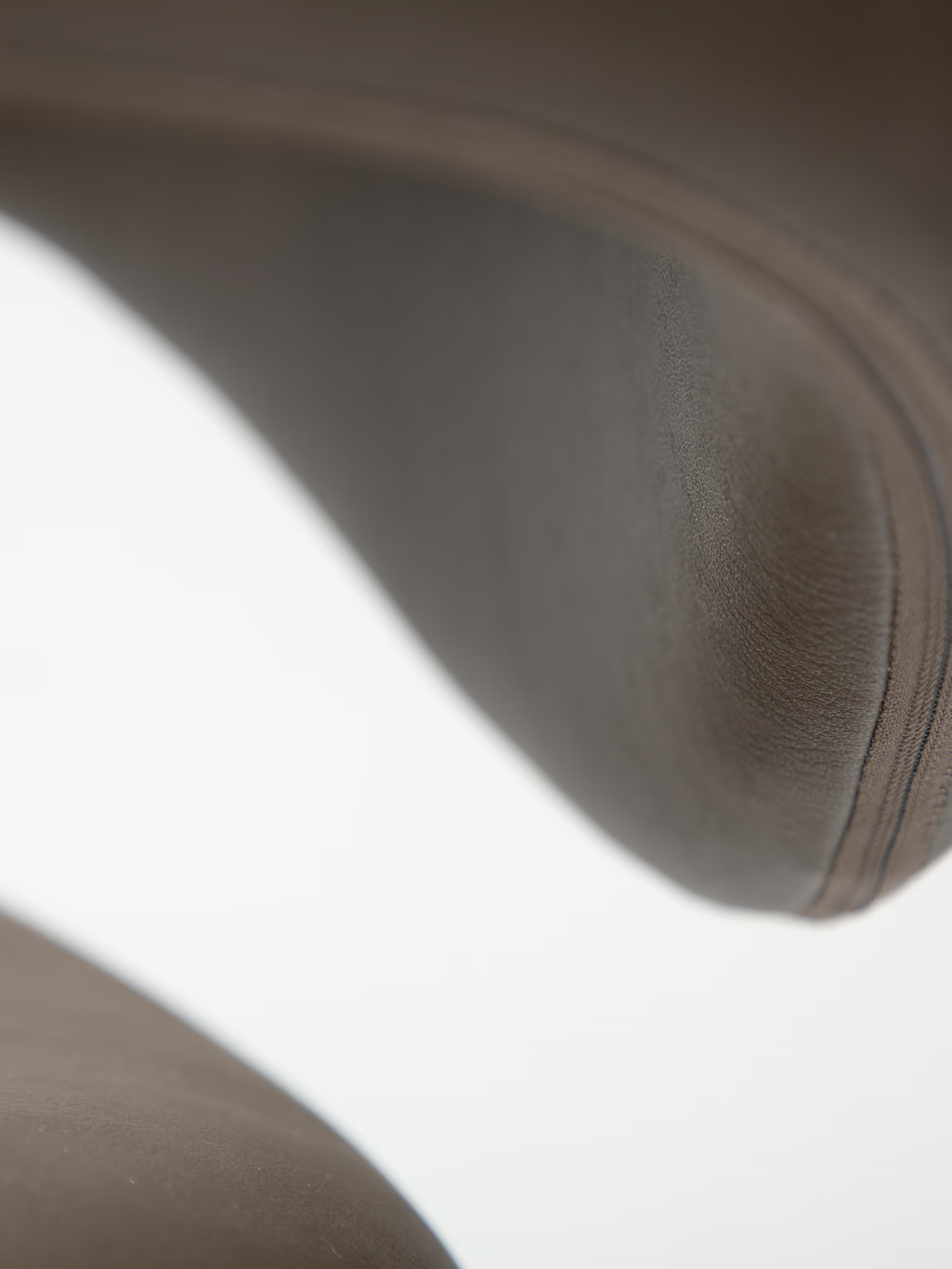 Zone sedia in pelle sintetica e struttura in metallo - Eleganza scandi e comfort contemporaneo
